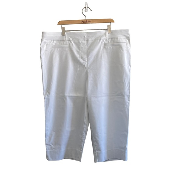 LAST CHANCE - White Savvy Soft Capri - Picture 4 of 10